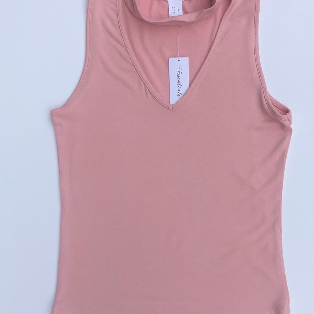 SWS Essentials NWT Choker Style Neck Crop …